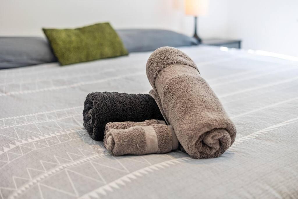 Designer Home: King Beds, Luxe Bath+Free Parking! Atlanta Exterior foto